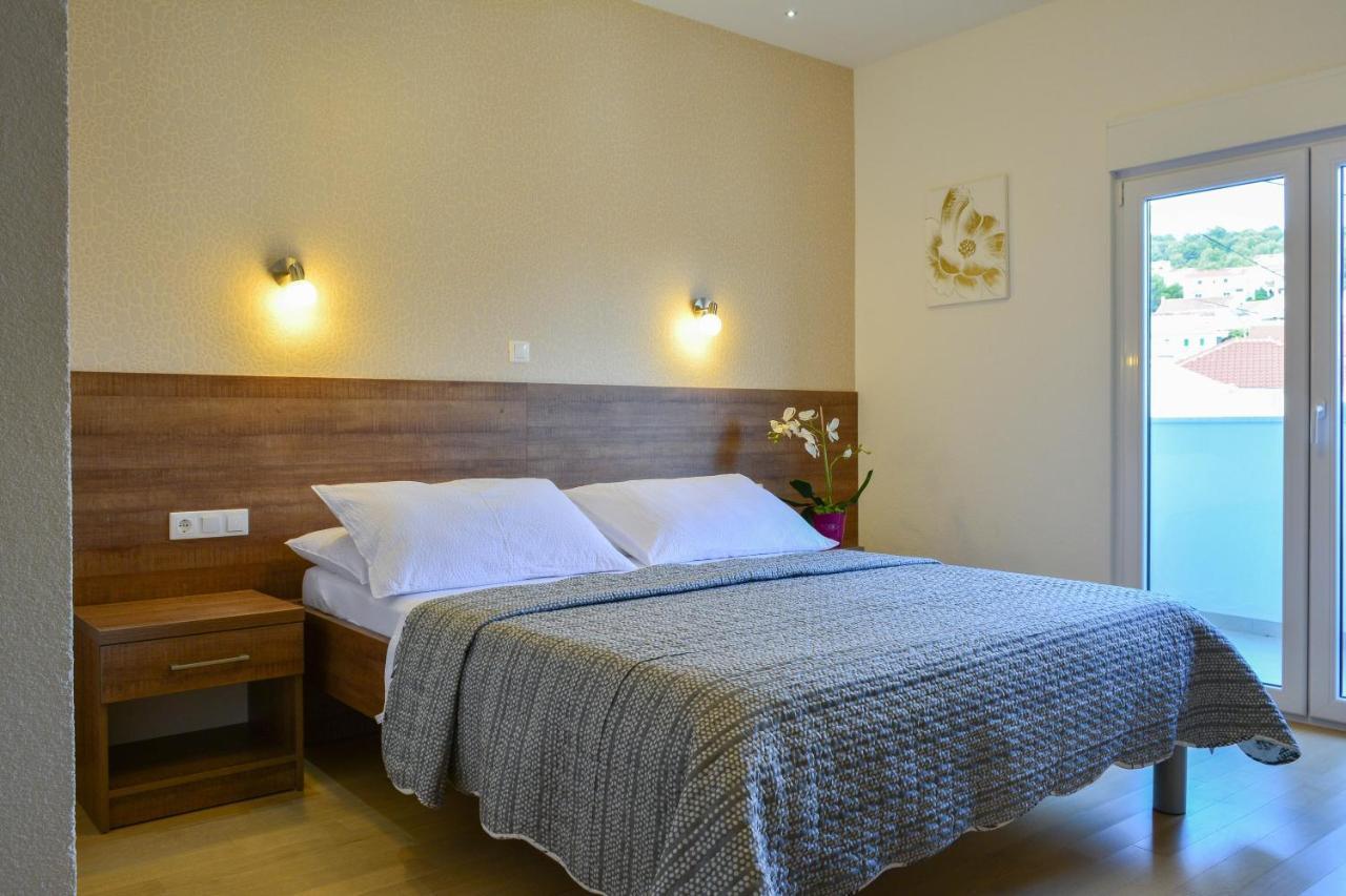 Luxury Apartments Villa Tea トロギール エクステリア 写真