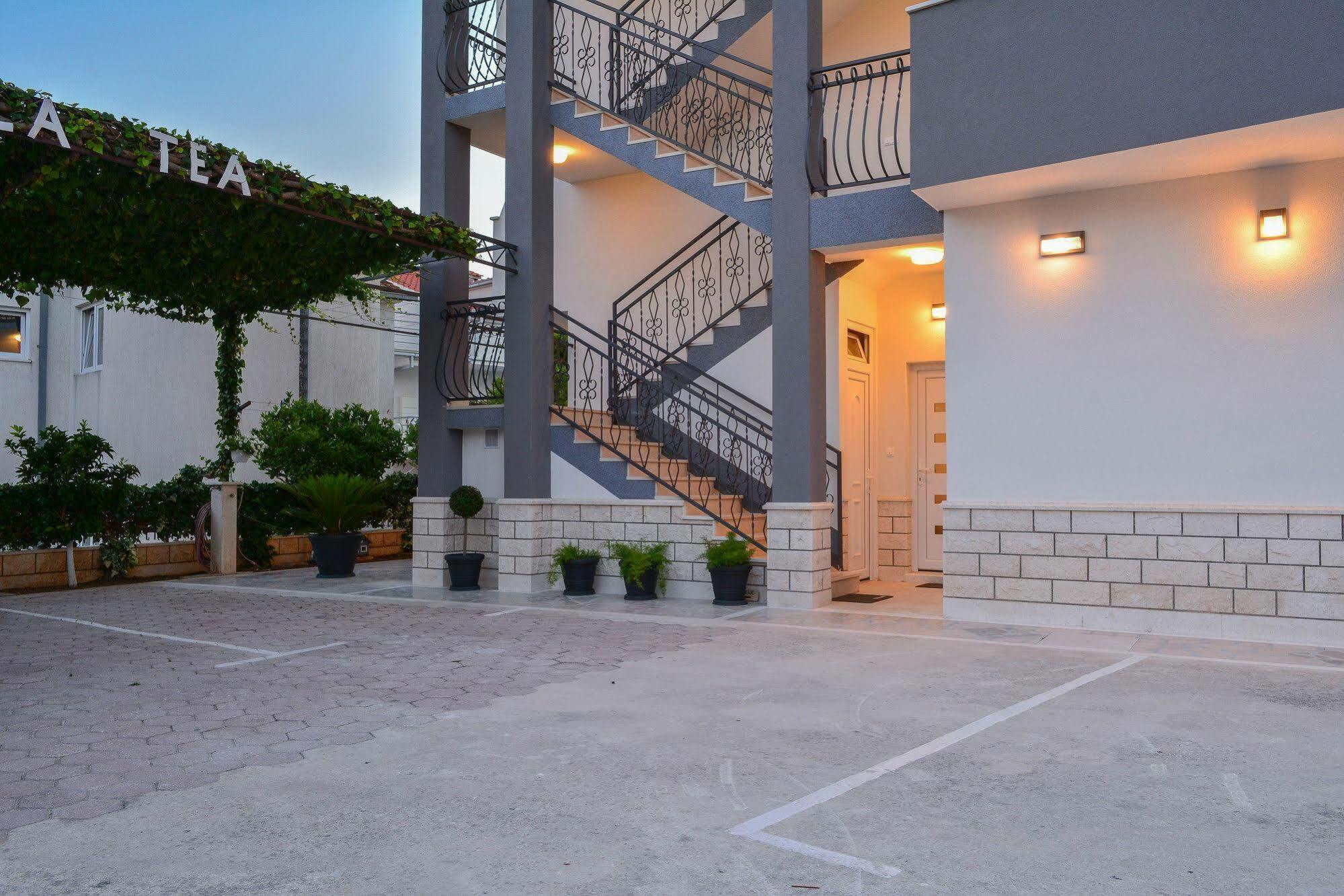 Luxury Apartments Villa Tea トロギール エクステリア 写真